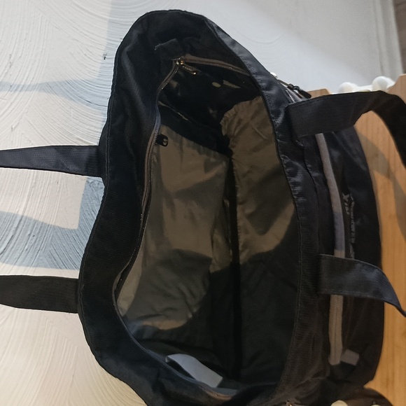 LL Bean Nylon Tote Bag - Picture 8 of 8